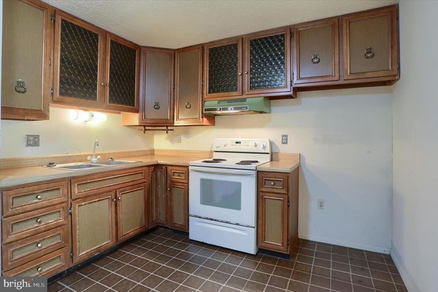 347 W RIDGE ST, Carlisle, PA 17013