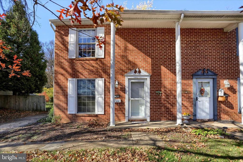 347 W RIDGE ST, Carlisle, PA 17013