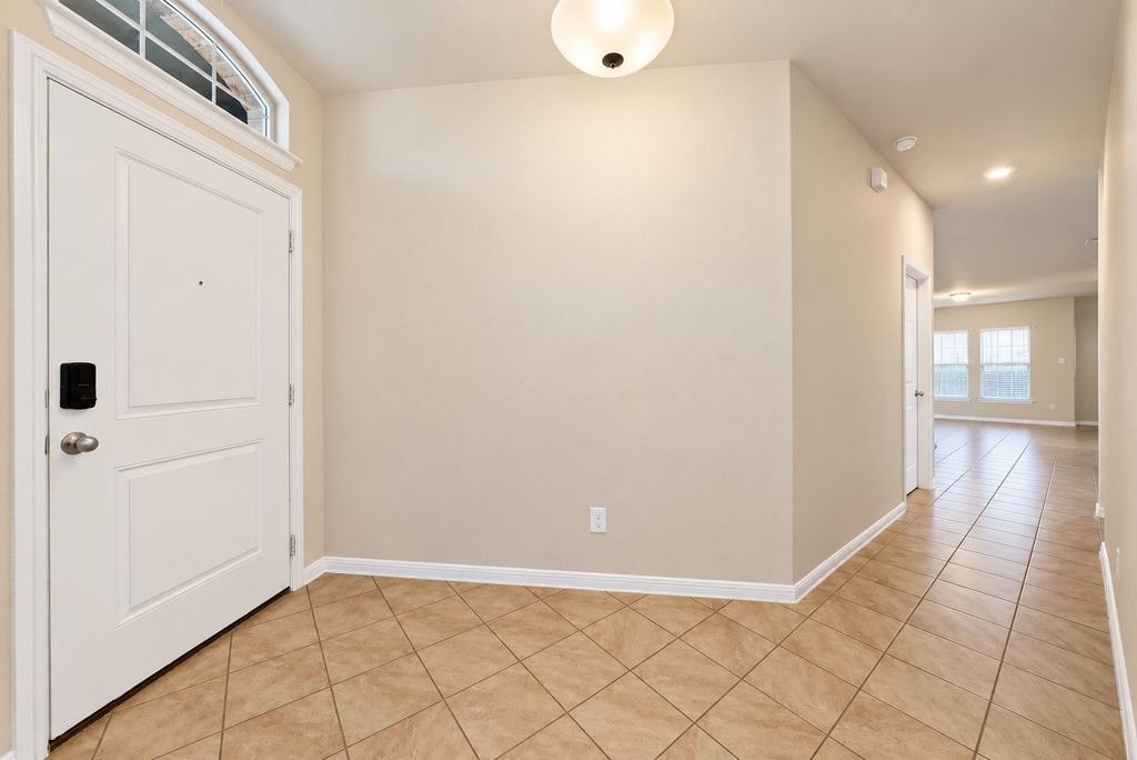 228 Foxhunter Street, Fort Worth, TX 76131 — photo 5