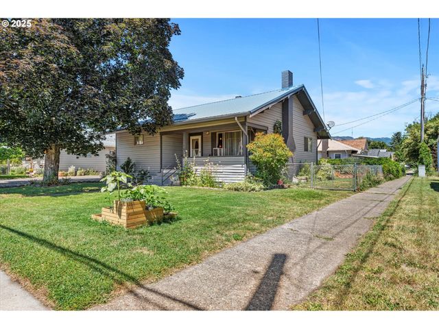 1025 Y Ave, La Grande, OR 97850