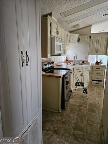 2693 Dempsey Brown Road, Dewy Rose, GA 30634