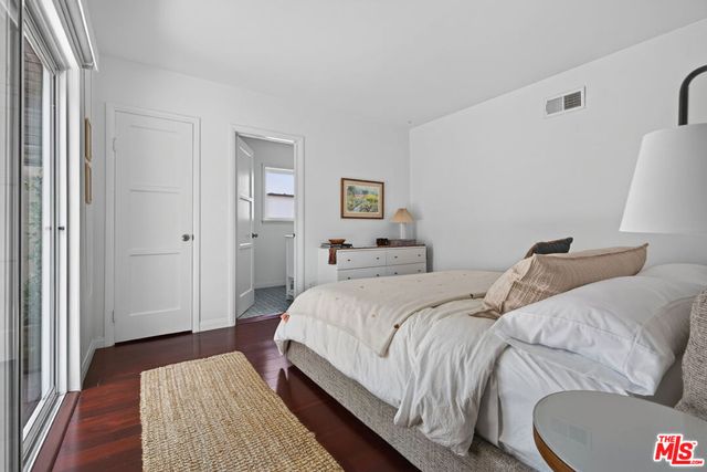3831 Broadlawn Drive, Los Angeles, CA 90068