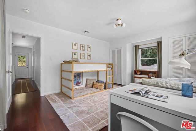 3831 Broadlawn Drive, Los Angeles, CA 90068