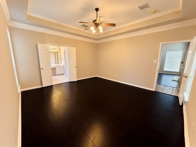 9226 Edgeloch Drive, Spring, TX 77379