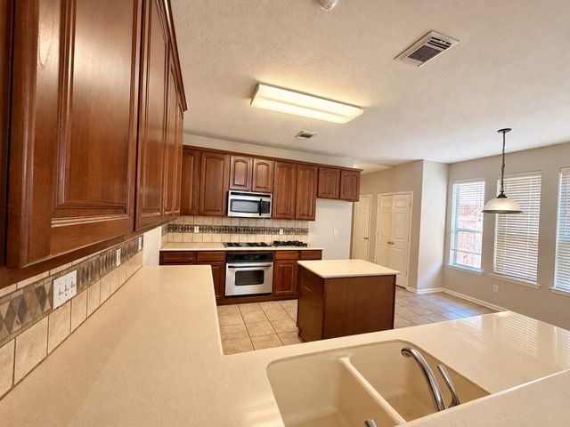 9226 Edgeloch Drive, Spring, TX 77379