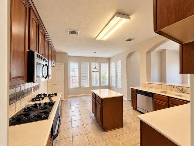 9226 Edgeloch Drive, Spring, TX 77379