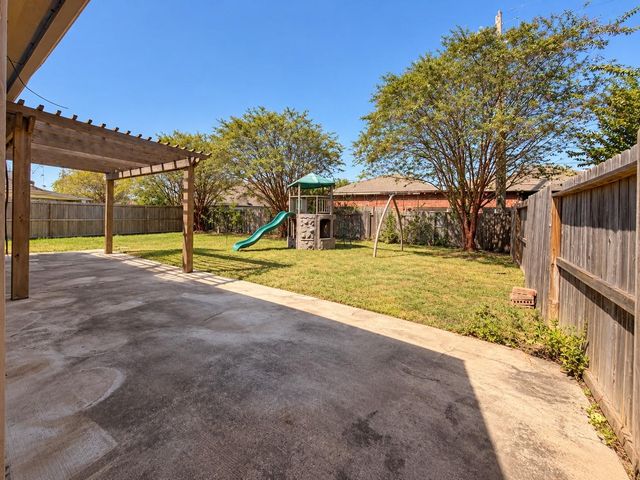 9226 Edgeloch Drive, Spring, TX 77379