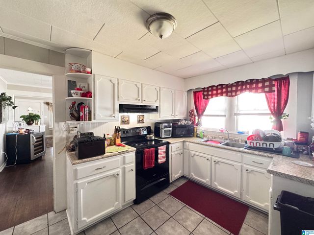 139 ELRIE BOULEVARD, Bessemer, AL 35020