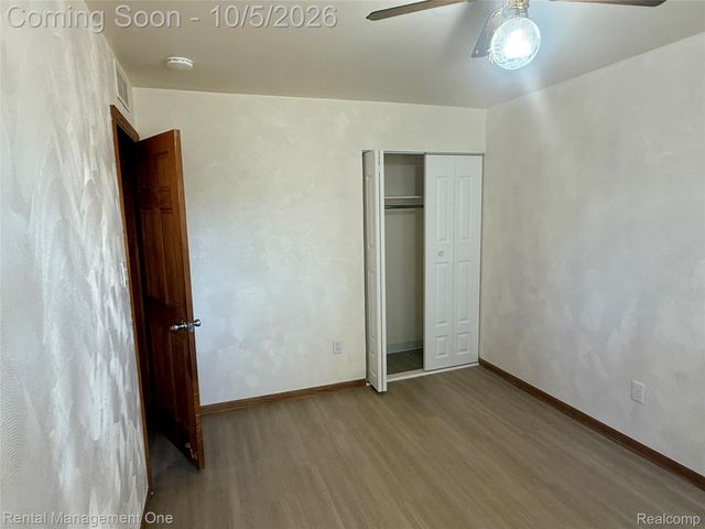 19114 Minnesota Street, Roseville, MI 48066
