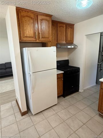 19114 Minnesota Street, Roseville, MI 48066