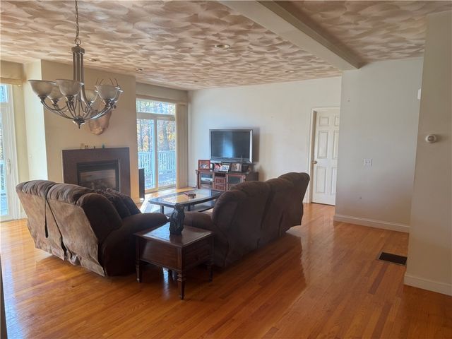 30 Tarklin Road, Smithfield, RI 02814