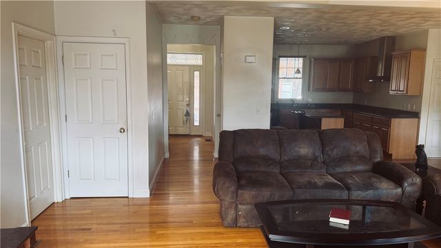 30 Tarklin Road, Smithfield, RI 02814