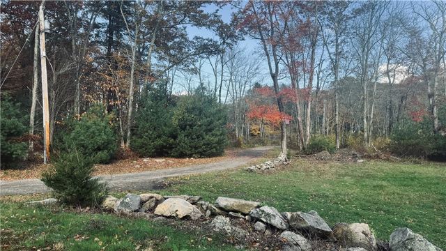 30 Tarklin Road, Smithfield, RI 02814