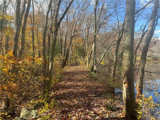 30 Tarklin Road, Smithfield, RI 02814