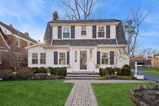 1236 Cavell Avenue, Highland Park, IL 60035