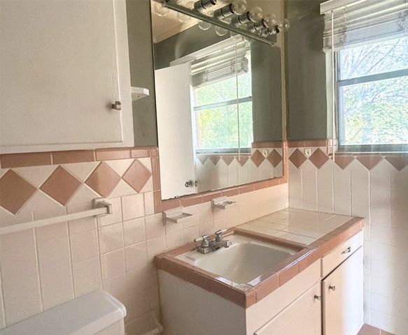 2609 Washington Street, Commerce, TX 75428