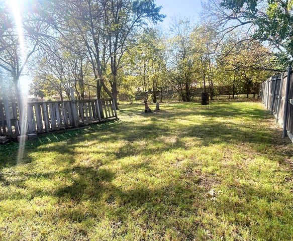 2609 Washington Street, Commerce, TX 75428