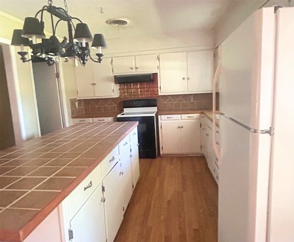 2609 Washington Street, Commerce, TX 75428