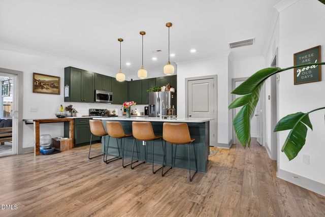 1212 N Caswell Avenue, Southport, NC 28461