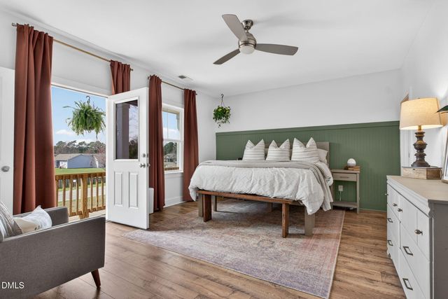 1212 N Caswell Avenue, Southport, NC 28461