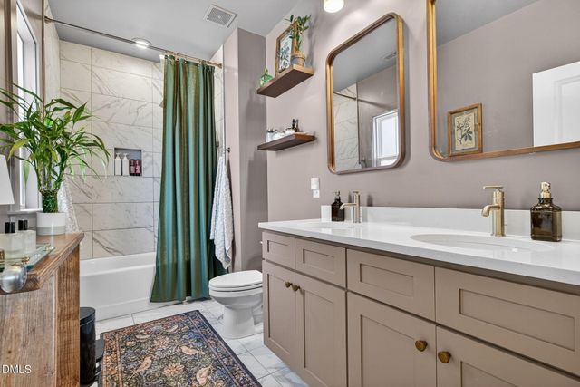 1212 N Caswell Avenue, Southport, NC 28461