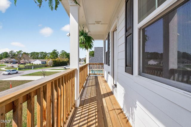 1212 N Caswell Avenue, Southport, NC 28461