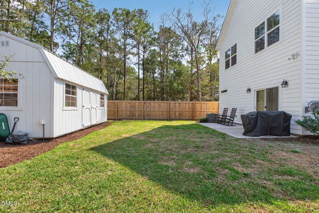 1212 N Caswell Avenue, Southport, NC 28461