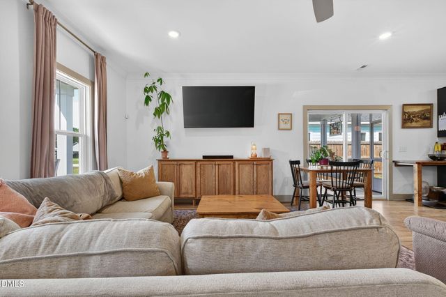 1212 N Caswell Avenue, Southport, NC 28461