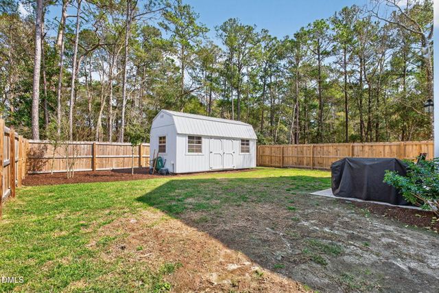 1212 N Caswell Avenue, Southport, NC 28461