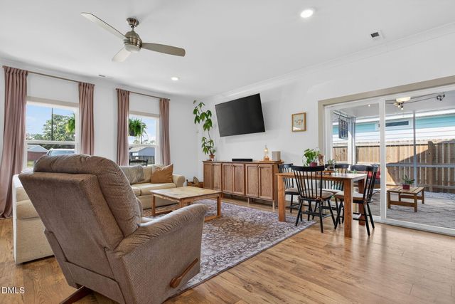 1212 N Caswell Avenue, Southport, NC 28461