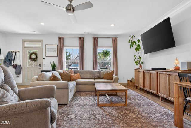 1212 N Caswell Avenue, Southport, NC 28461