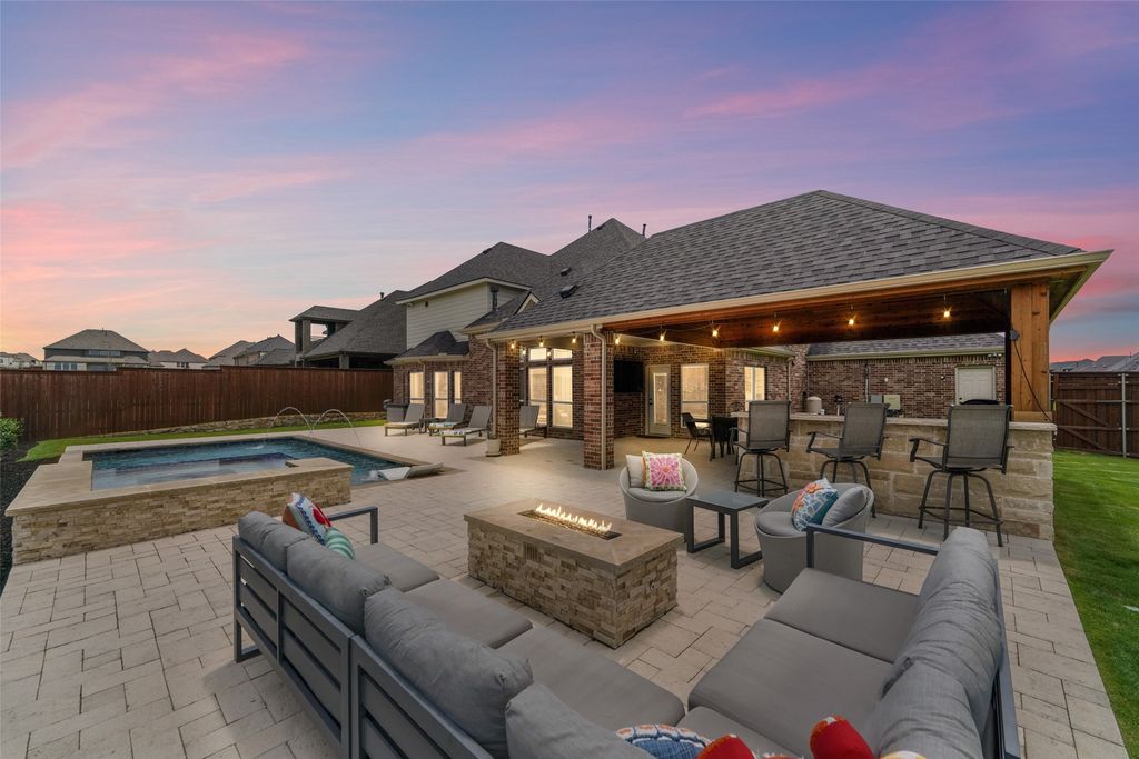 701 Featherstone Lane, Prosper, TX 75078