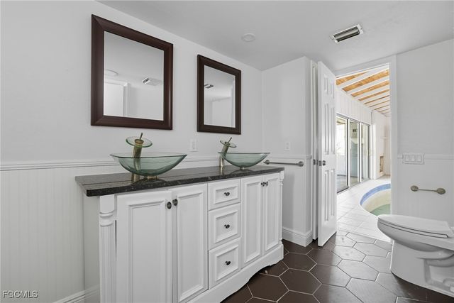 4747 McGregor BLVD, Fort Myers, FL 33901