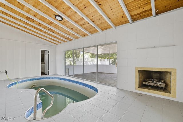 4747 McGregor BLVD, Fort Myers, FL 33901