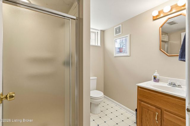7100 Feyhurst Dr, Louisville, KY 40258