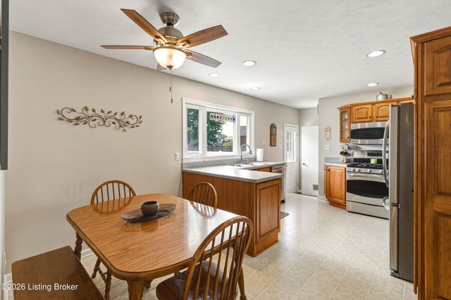 7100 Feyhurst Dr, Louisville, KY 40258