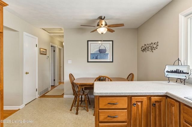 7100 Feyhurst Dr, Louisville, KY 40258