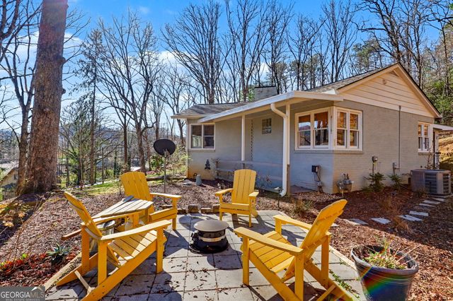 221 Valley Street, Clayton, GA 30525