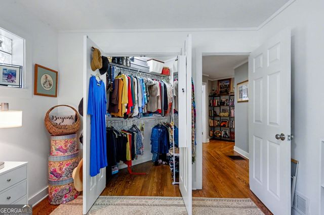 221 Valley Street, Clayton, GA 30525