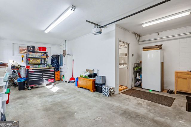 221 Valley Street, Clayton, GA 30525