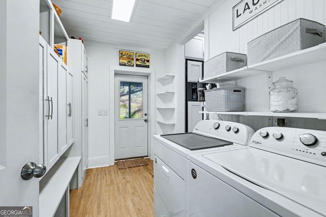 221 Valley Street, Clayton, GA 30525