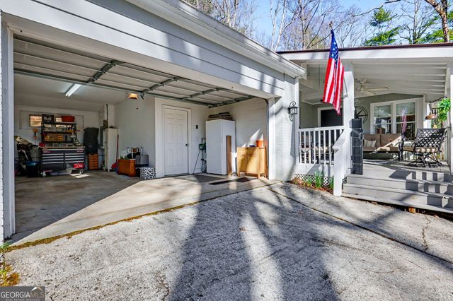 221 Valley Street, Clayton, GA 30525