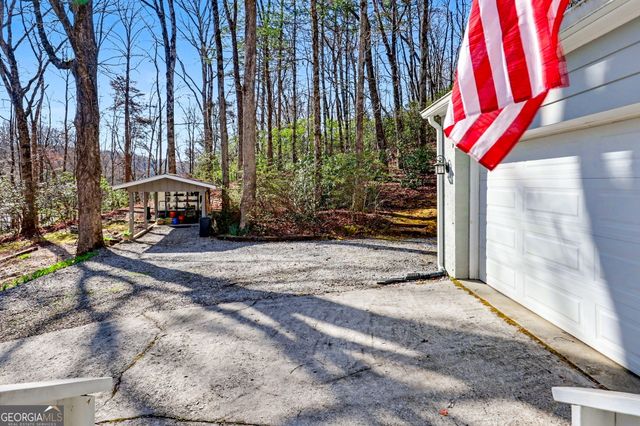 221 Valley Street, Clayton, GA 30525