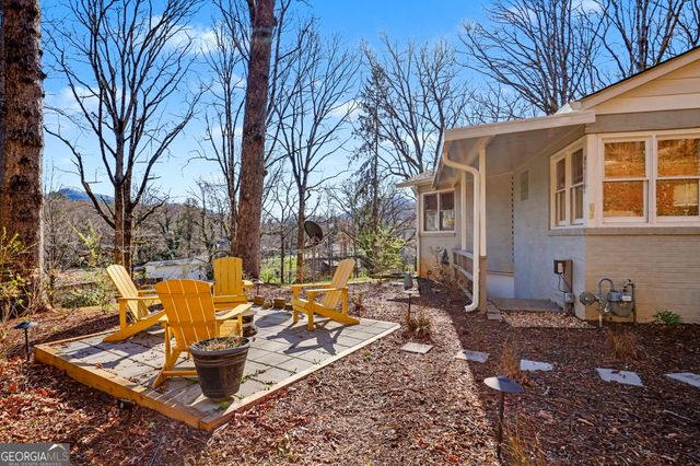 221 Valley Street, Clayton, GA 30525