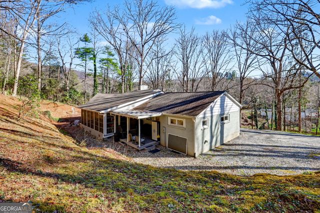 221 Valley Street, Clayton, GA 30525