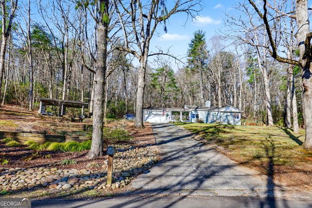 221 Valley Street, Clayton, GA 30525