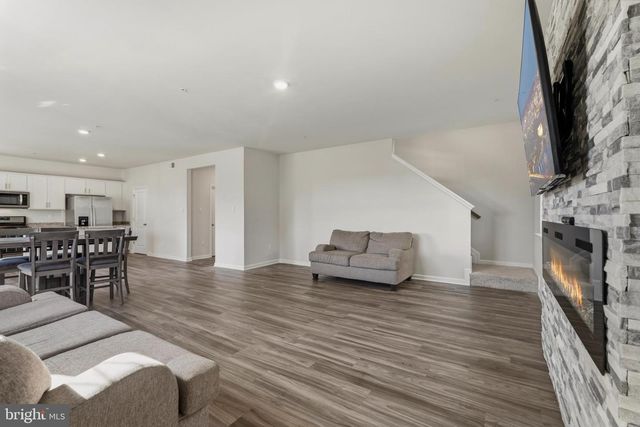 2006 FAUNA DR, Frederick, MD 21702