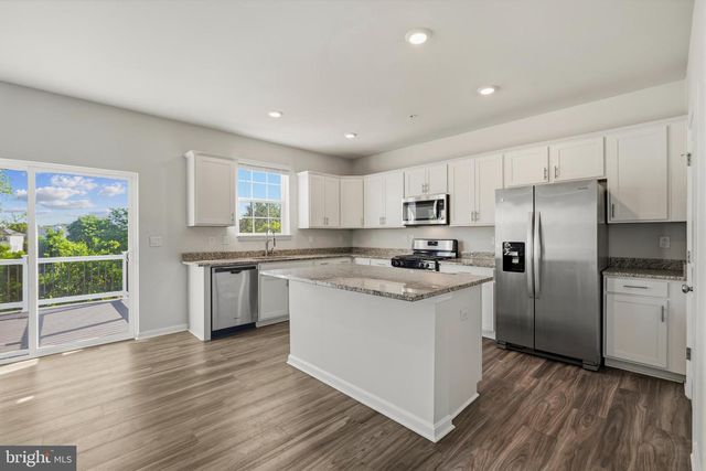 2006 FAUNA DR, Frederick, MD 21702