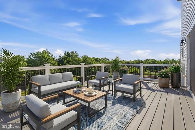2006 FAUNA DR, Frederick, MD 21702
