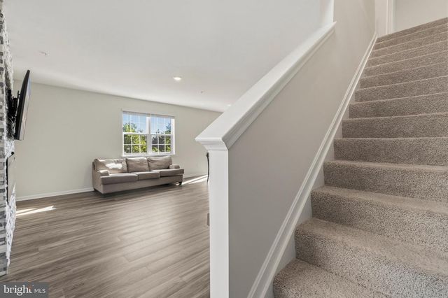 2006 FAUNA DR, Frederick, MD 21702